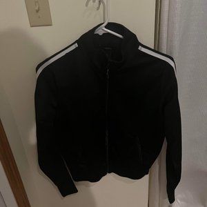 Light weight runner zip up